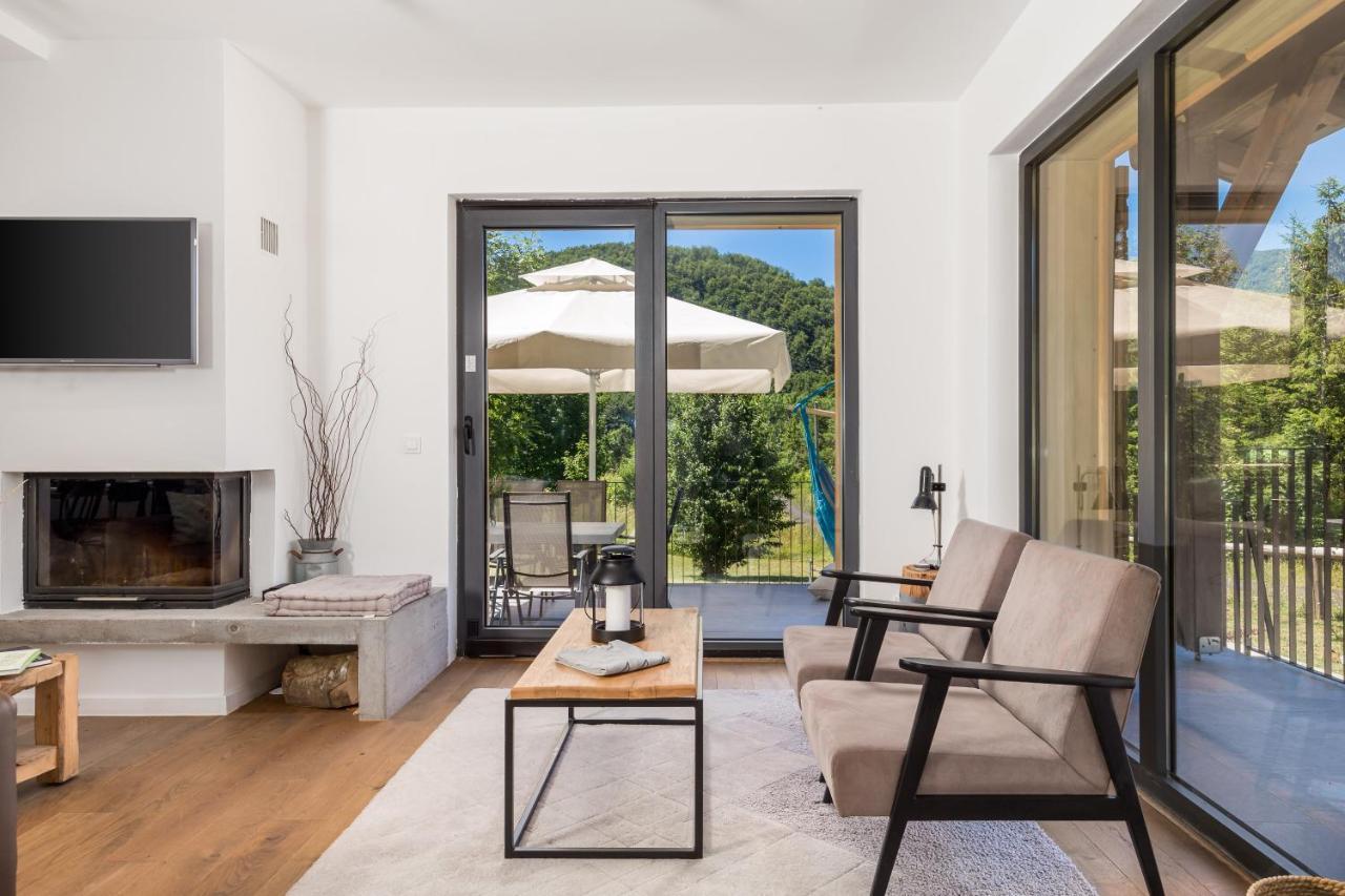 Modern Alpine Monsalbius Chalet Baske Ostarije Екстериор снимка