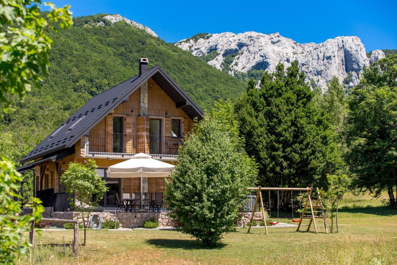 Modern Alpine Monsalbius Chalet Baske Ostarije Екстериор снимка
