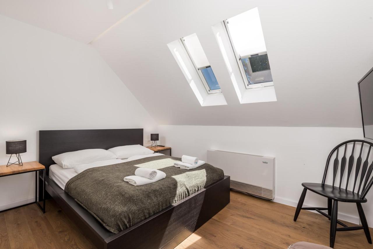 Modern Alpine Monsalbius Chalet Baske Ostarije Екстериор снимка