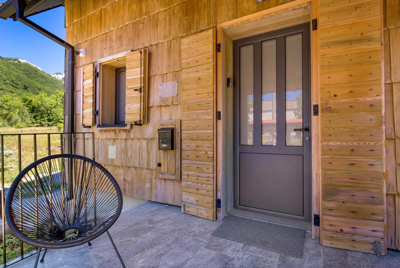 Modern Alpine Monsalbius Chalet Baske Ostarije Екстериор снимка